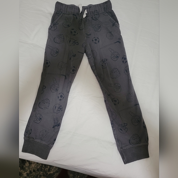 OshKosh Pull on,gray/blue kid boys size 7,elastic waist,string tie,French terry - Picture 1 of 3